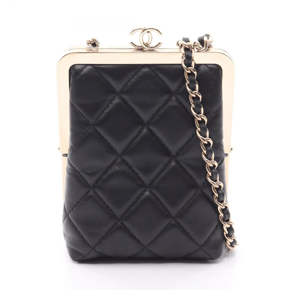 CHANEL Black Leather Shoulder Bag